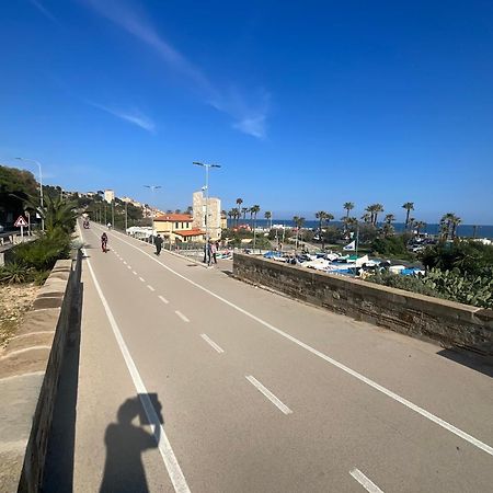 Studio Mer Piscine Cala Di Sole Imperia Italie Mono Locale Une Seule Piece 外观 照片