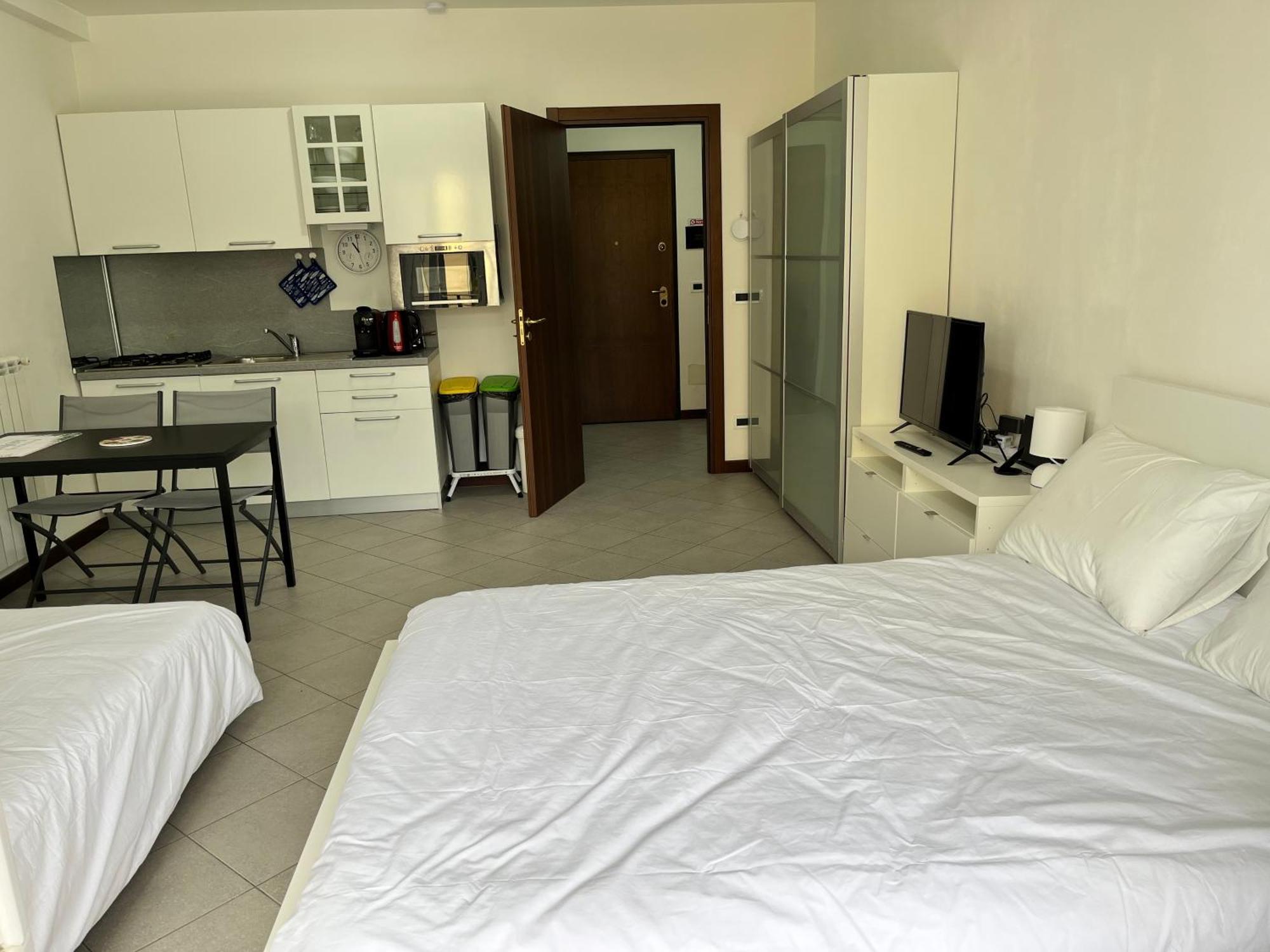 Studio Mer Piscine Cala Di Sole Imperia Italie Mono Locale Une Seule Piece 外观 照片