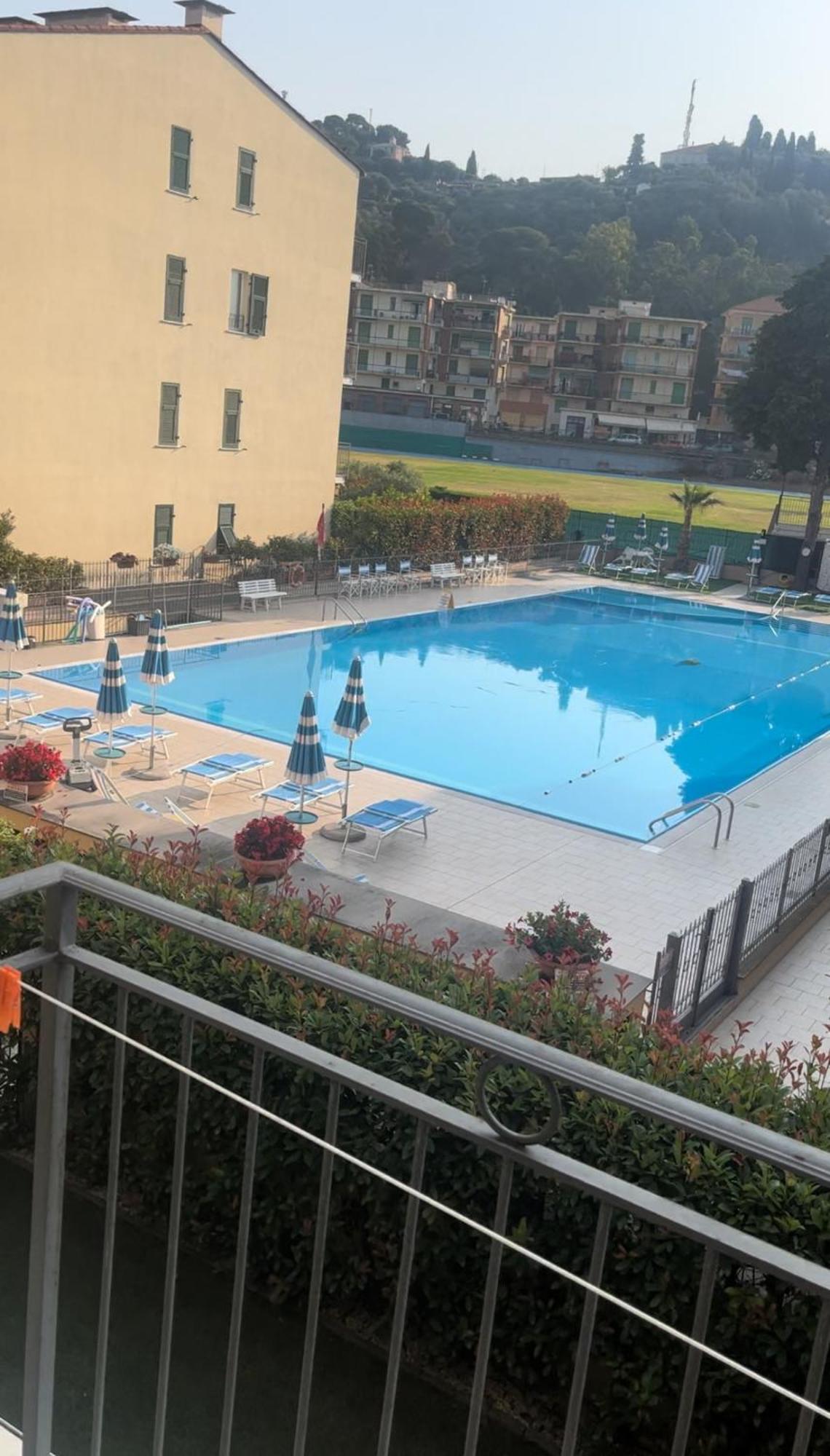 Studio Mer Piscine Cala Di Sole Imperia Italie Mono Locale Une Seule Piece 外观 照片