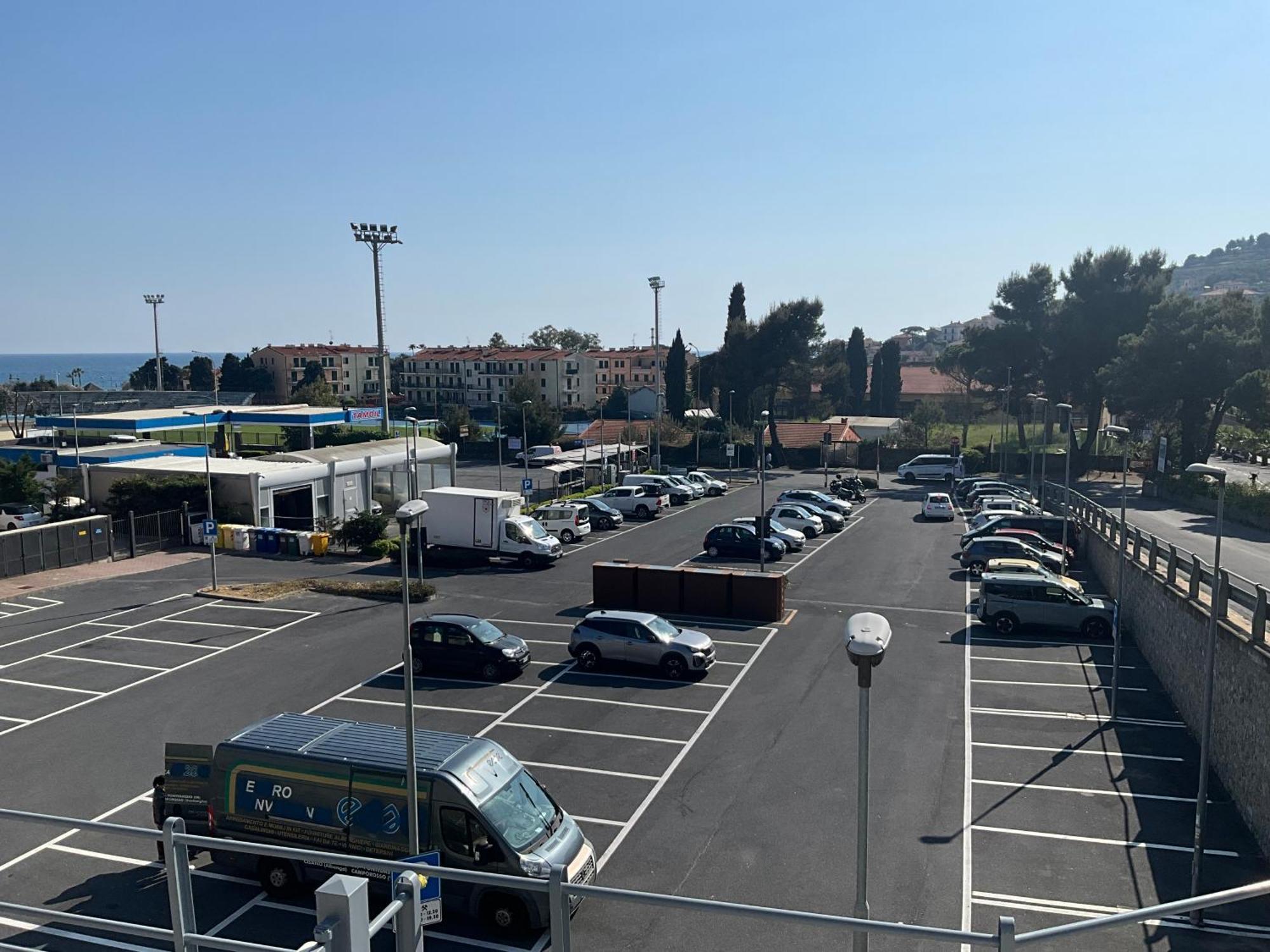 Studio Mer Piscine Cala Di Sole Imperia Italie Mono Locale Une Seule Piece 外观 照片